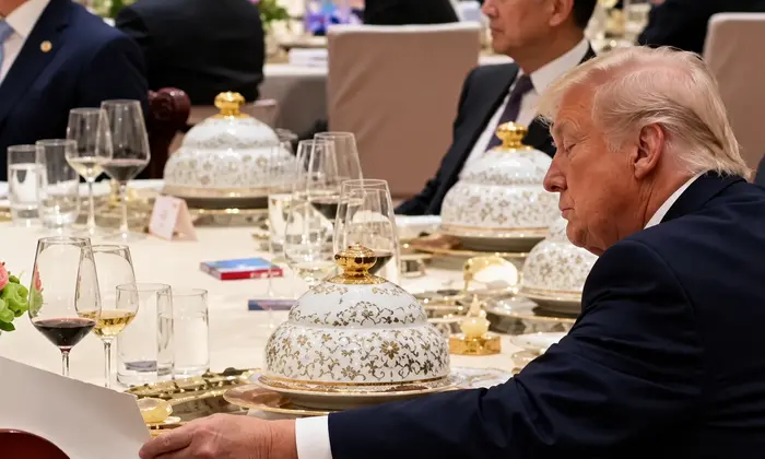 Трамп і Сі Цзіньпін за столом