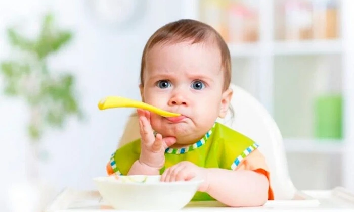 Опис зображення: партія дитячого харчування з токсином