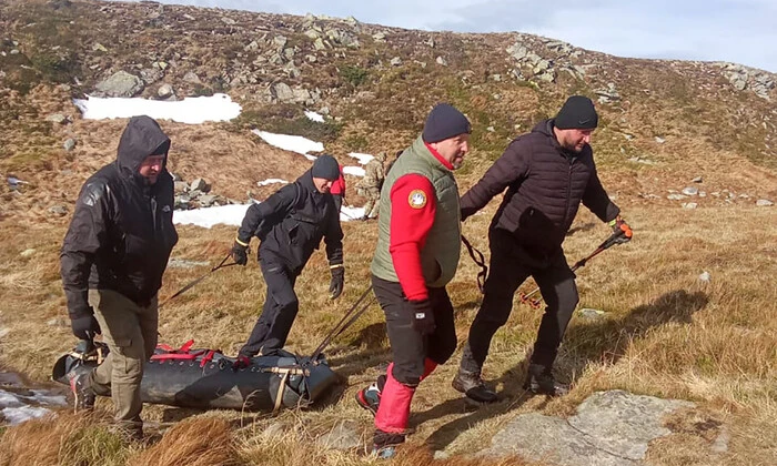 Тіла двох загиблих чоловіків у горах