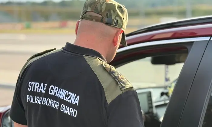 Польща посилила перевірки на кордоні