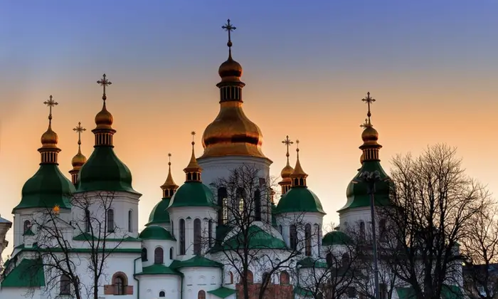 Церква в Україні та Росія