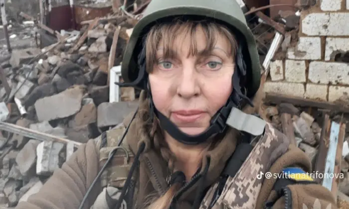 Боевой медсестра в действии