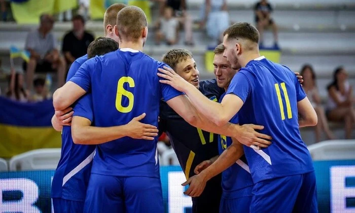 Украина выиграла важный матч на Евро-2026 U22 по волейболу