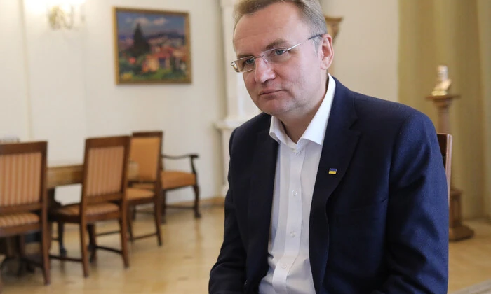 Обговорення впливу російської культури на молодь