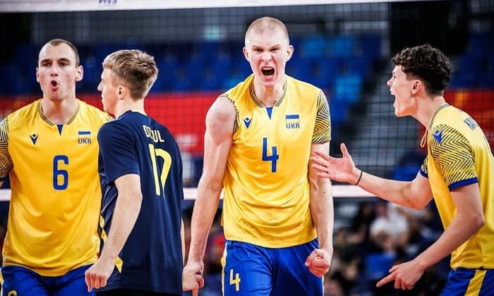 Украина в плей-офф молодежного чемпионата мира