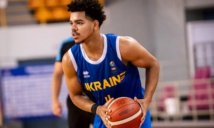 Гравець збірної України (U-20) в новій формі