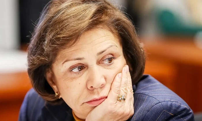 Депутатка та чемпіонка обговорюють фінансові переваги