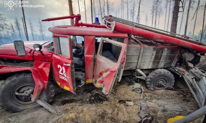 Рятувальники під час гасіння пожежі