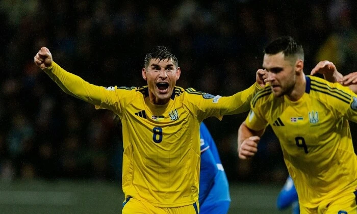 Photo of Malinovskyi in the Team of the Week