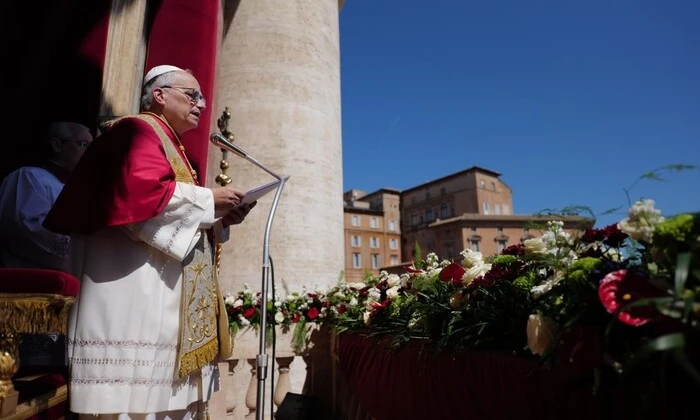 Pope calls for peace