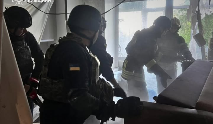 Боевая часть ракеты РФ в многоэтажке