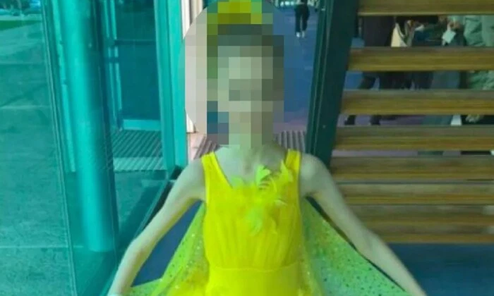Донька-балерина під наглядом голодних батьків