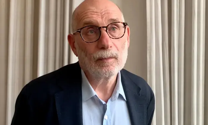 Зображення російського письменника за гратами