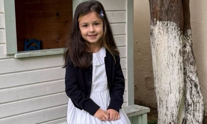 Донька Михайла Саакашвілі на першому уроці