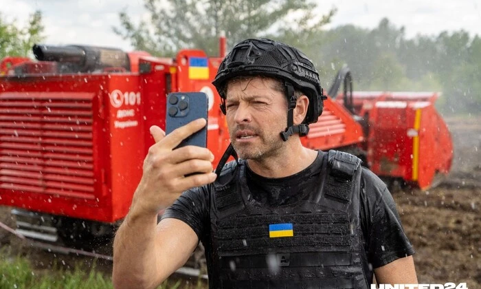 Актор Коллінз дорікнув Венсу за його слова