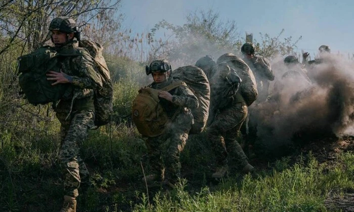Лінія фронту на 10 липня