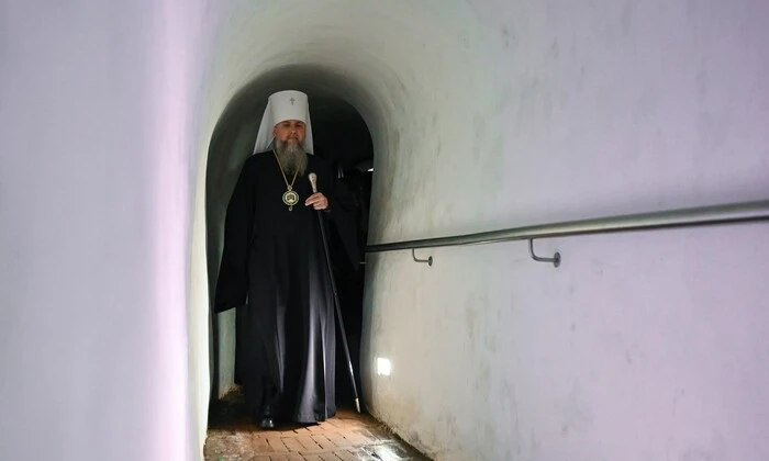 Богослужіння в Дальніх печерах Києво-Печерської Лаври