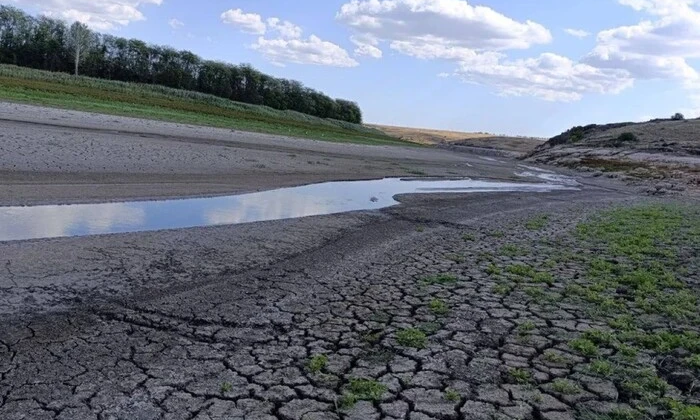 Старокрымское водохранилище в Мариуполе