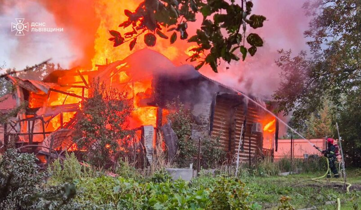 Россия атакует Украину ракетами и дронами