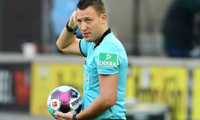 Футбольні арбітри на грі Ісландія – Україна