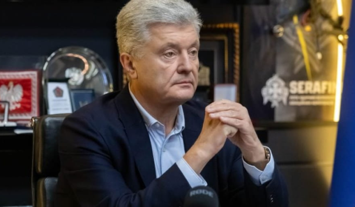 Poroshenko calls ceasefire the first step in ending the war with Russia