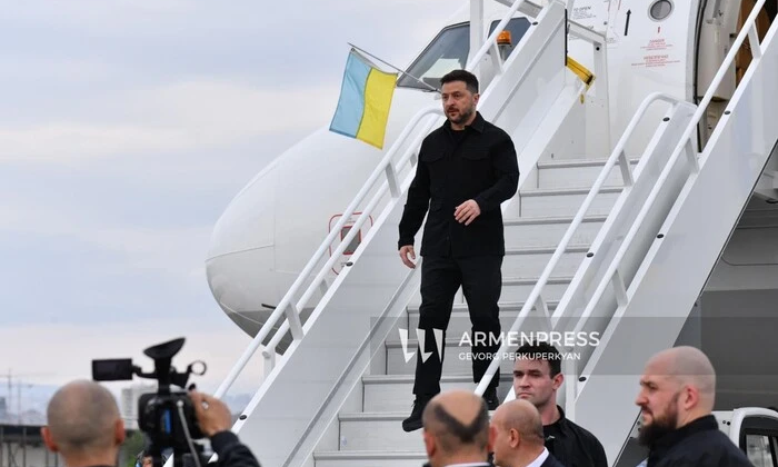 Zelensky arrived in Yerevan for EU summit