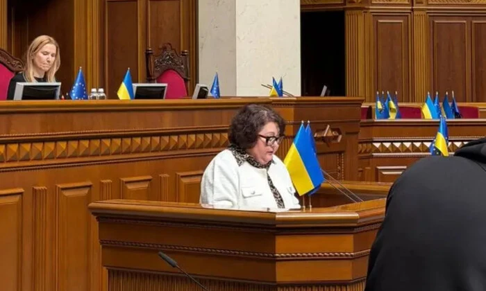 Присяга Елены Киевлянином депутатом