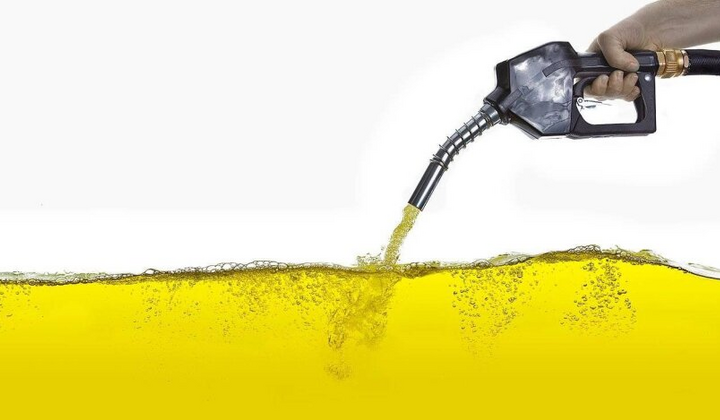 Паливна криза: Росія обмежує постачання бензину