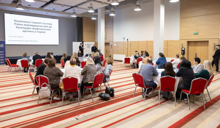 Медики готовятся к прививкам в Украине