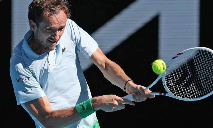 Медведєв обматюкує глядача на Australian Open