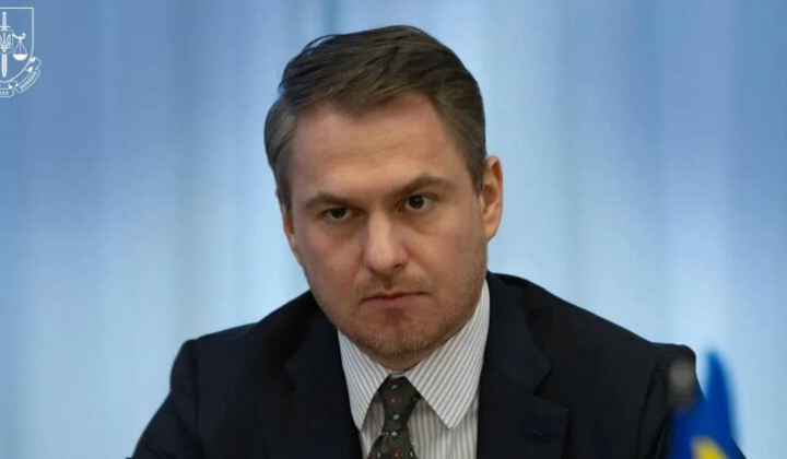 Руслан Кравченко уволен с должности генпрокурора