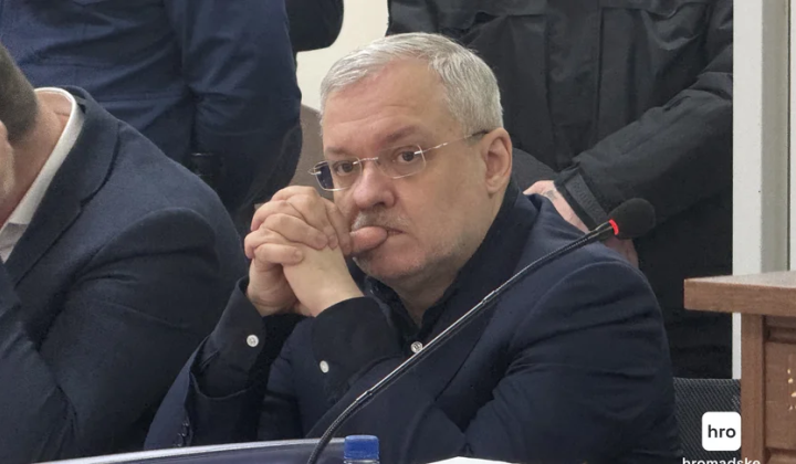 Герман Галущенко с электронным браслетом