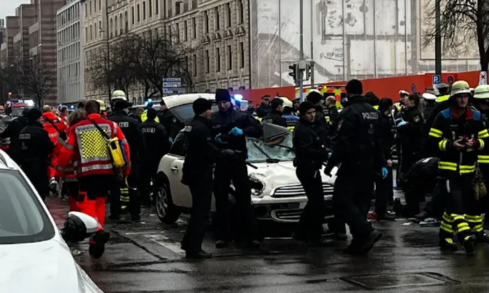Автомобіль у Мюнхені в'їхав у натовп