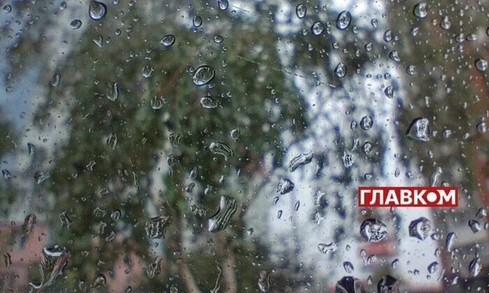 Мощные дожди затопляют Украину