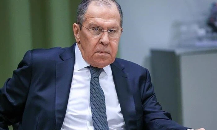 Лавров обговорює війну без США