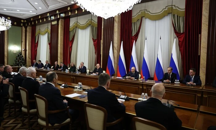 Professor on the crisis in Russia