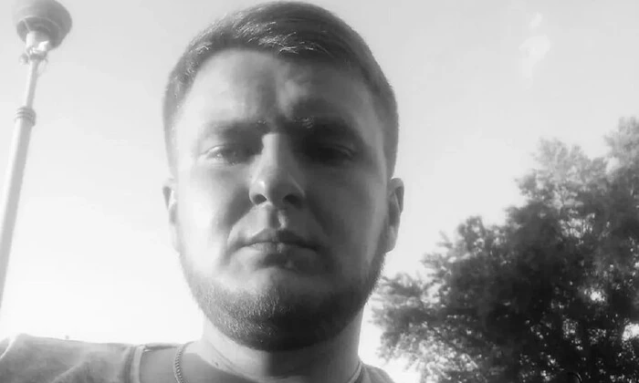 Український волейболіст Андрій Романов на полі