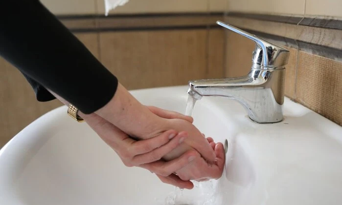 Увімкнути погодинну подачу води