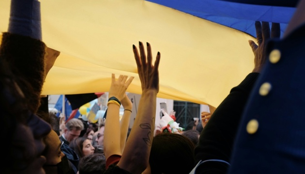 Европа усиливает давление на украинцев