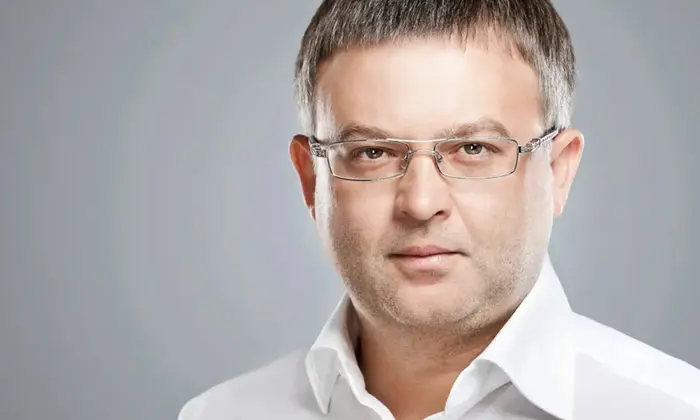 Милан, умерший банкир, реконструкция часов