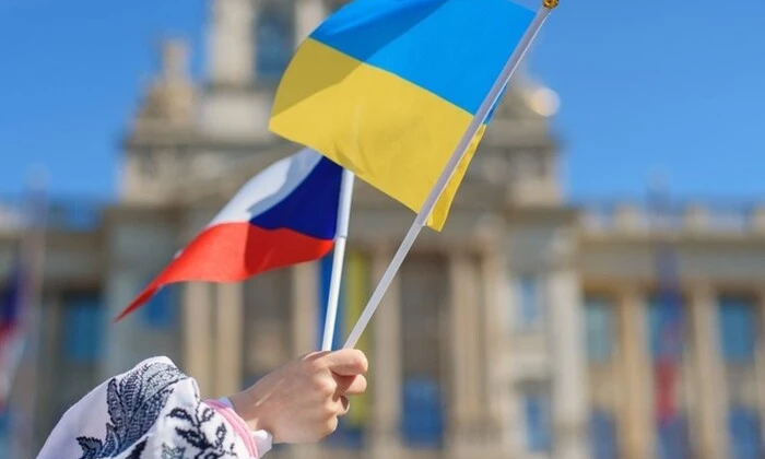 Чешские политики обсуждают украинский флаг
