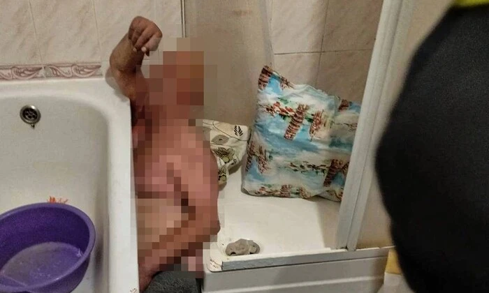 Рятувальники визволили чоловіка з ванної