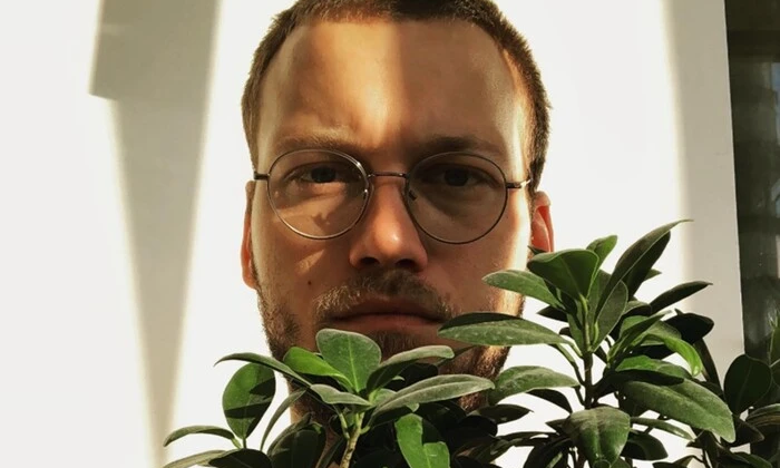 Лізла в бійку вдарила сина