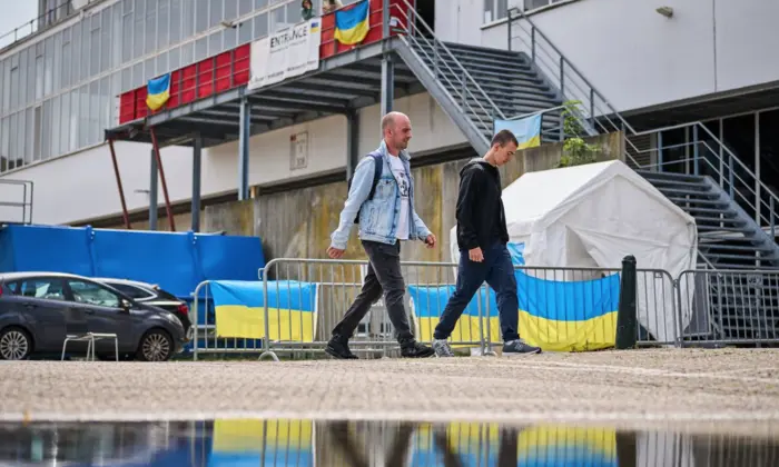The Netherlands closes its borders to refugees