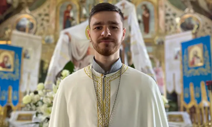 Священник розробив додаток для сповіді