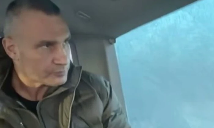 Кличко передает дроны на фронте
