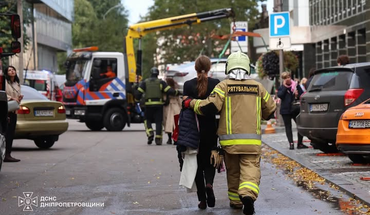 Пожар в здании в Днепре