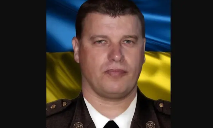 В результате удара по Сумам загорелся автомобиль.