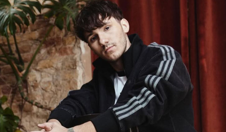 YAKTAK broke his leg during tour in America