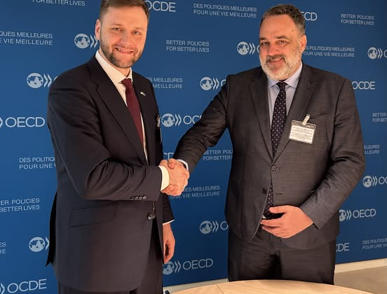 Signing of the corruption agreement